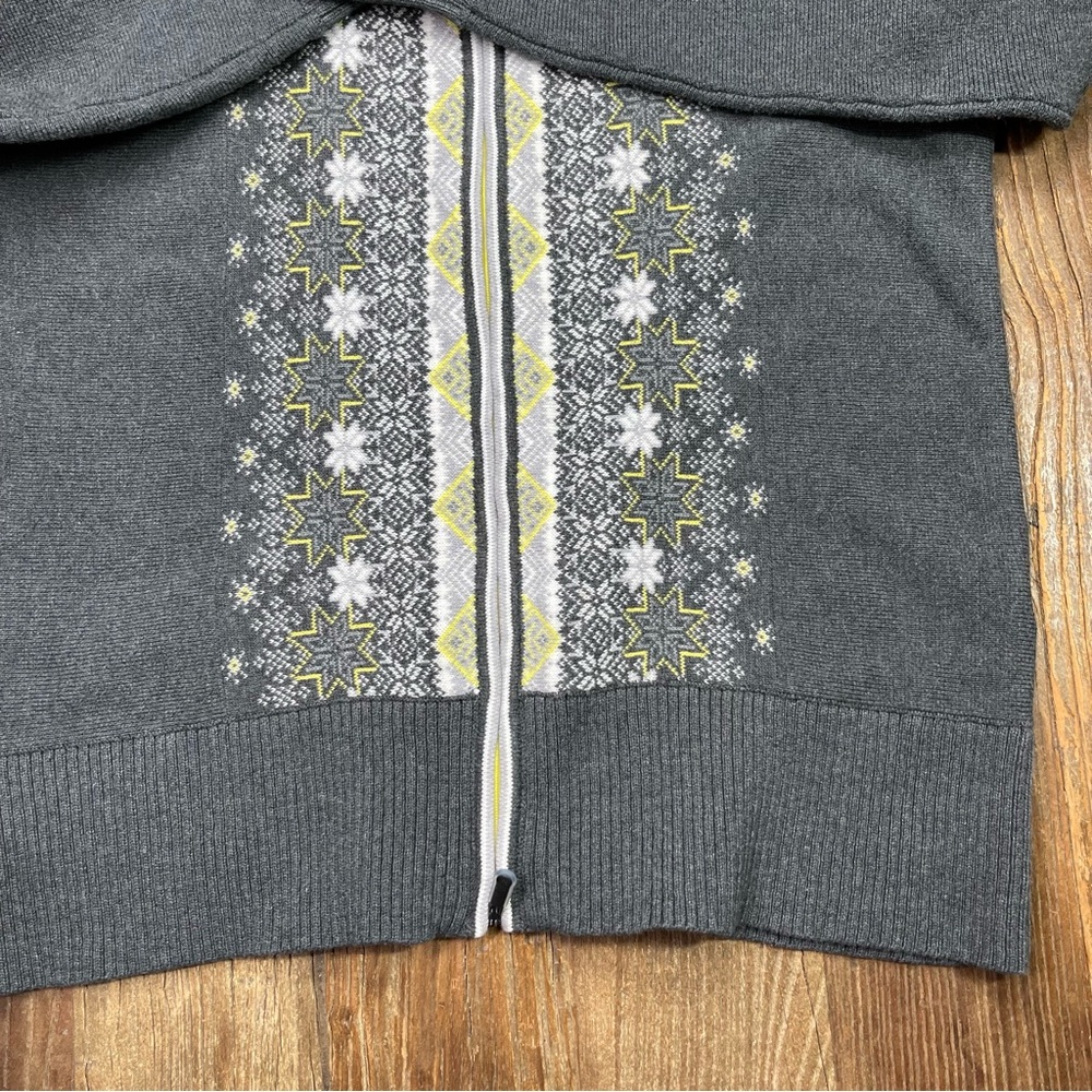 New ~ Eddie Bauer Gray With Snowflake Pattern Zip… - image 6